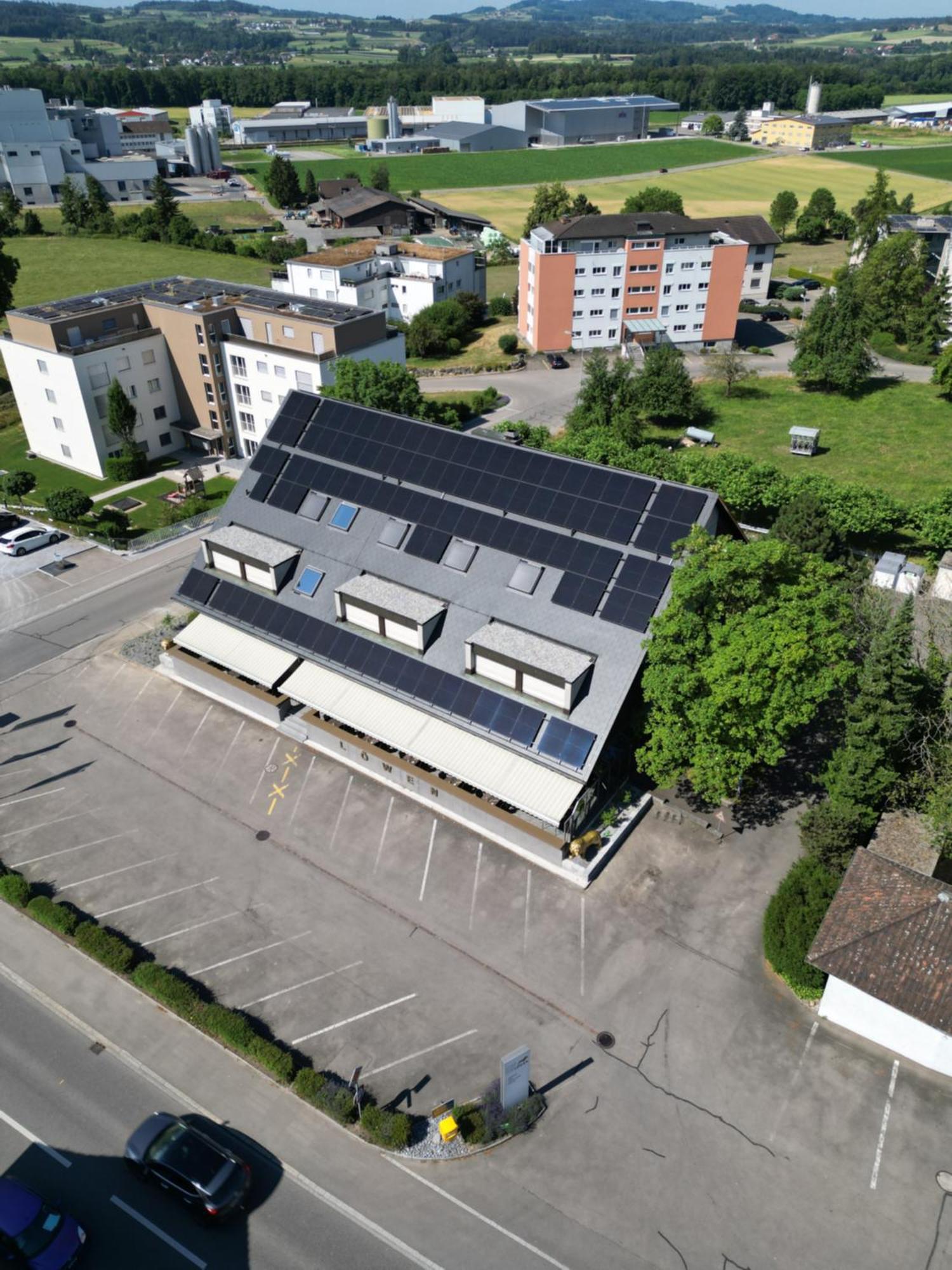 Landgasthof Lowen Sulgen Buitenkant foto
